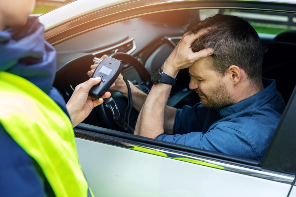 Nuovo Codice della Strada - Conducente sottoposto ad Alcol Test per Guida in Stato di Ebbrezza